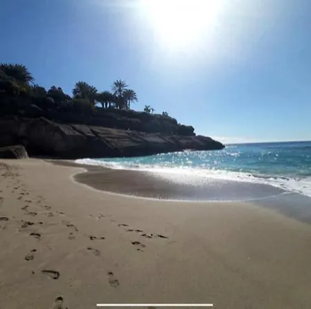 아파트 Playa Del Duque-amazing Views 2 Bedroom 아데제