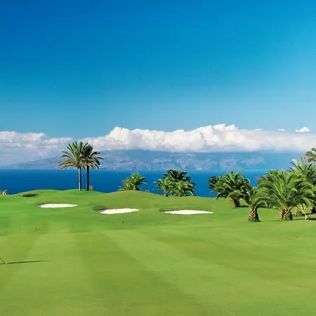 Playa Del Duque-amazing Views 2 Bedroom 아데제