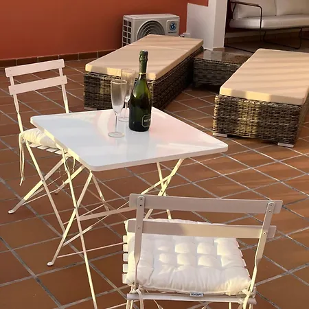 아파트 Playa Del Duque-amazing Views 2 Bedroom 아데제