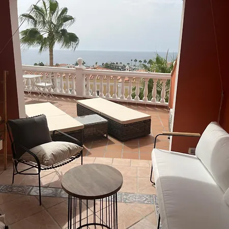 Playa Del Duque-amazing Views 2 Bedroom 아파트 *