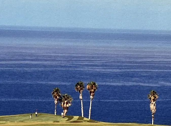 Playa Del Duque-amazing Views 2 Bedroom 公寓