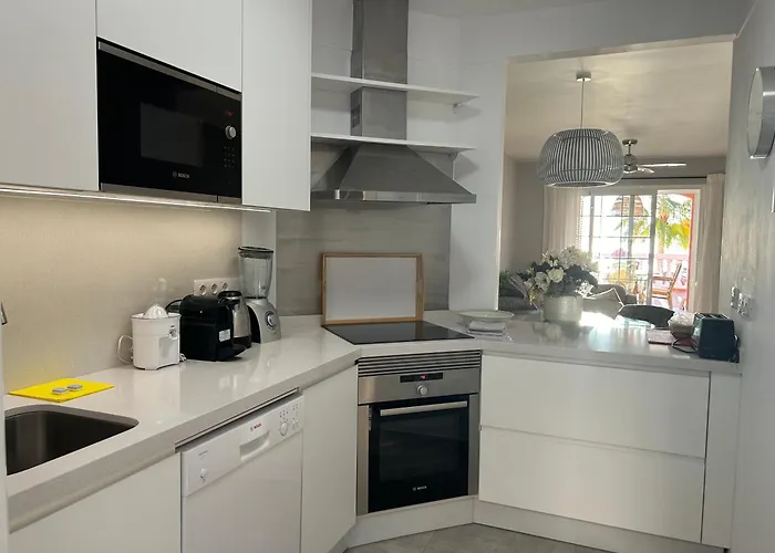 Playa Del Duque-amazing Views 2 Bedroom * 阿德耶