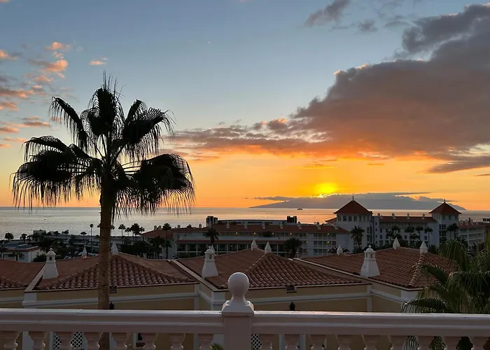 Playa Del Duque-amazing Views 2 Bedroom 公寓 阿德耶